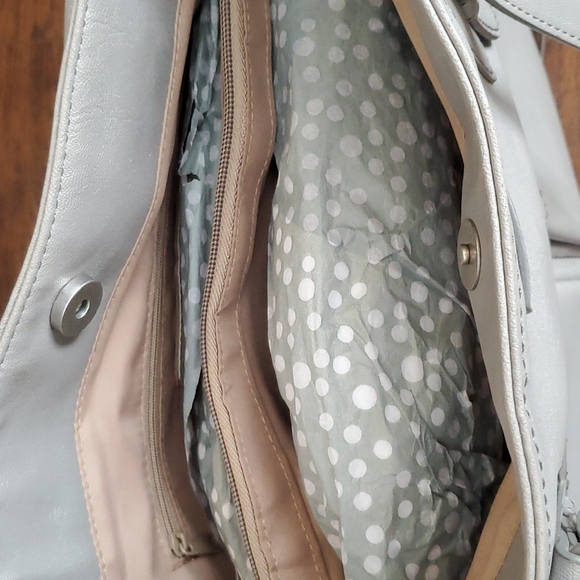 Relic Hnadbag - Picture 4 of 5